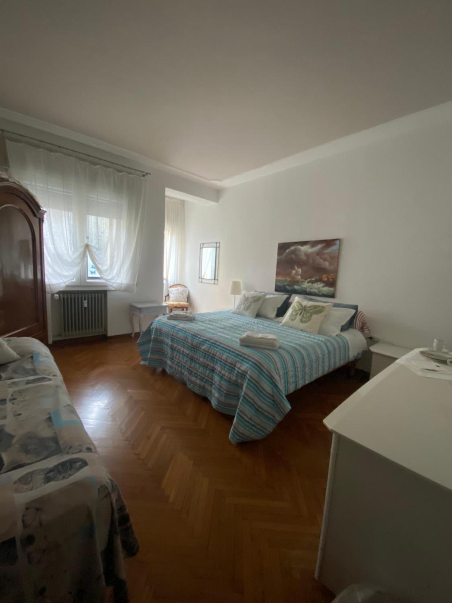 Residenza Delle Farfalle-Tripla Con Bagno Privato E Matrimoniale Con Bagno Condiviso Padova Bagian luar foto